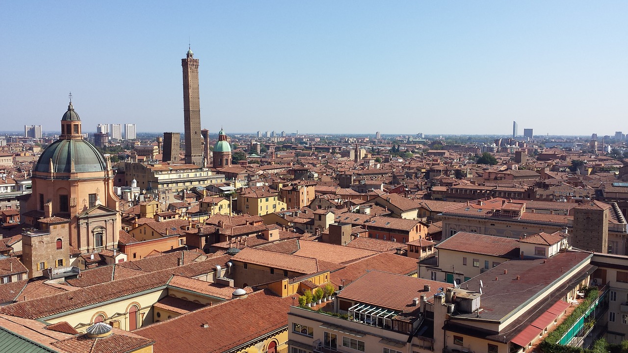 La città di Bologna, considerata la patria della Mortadella