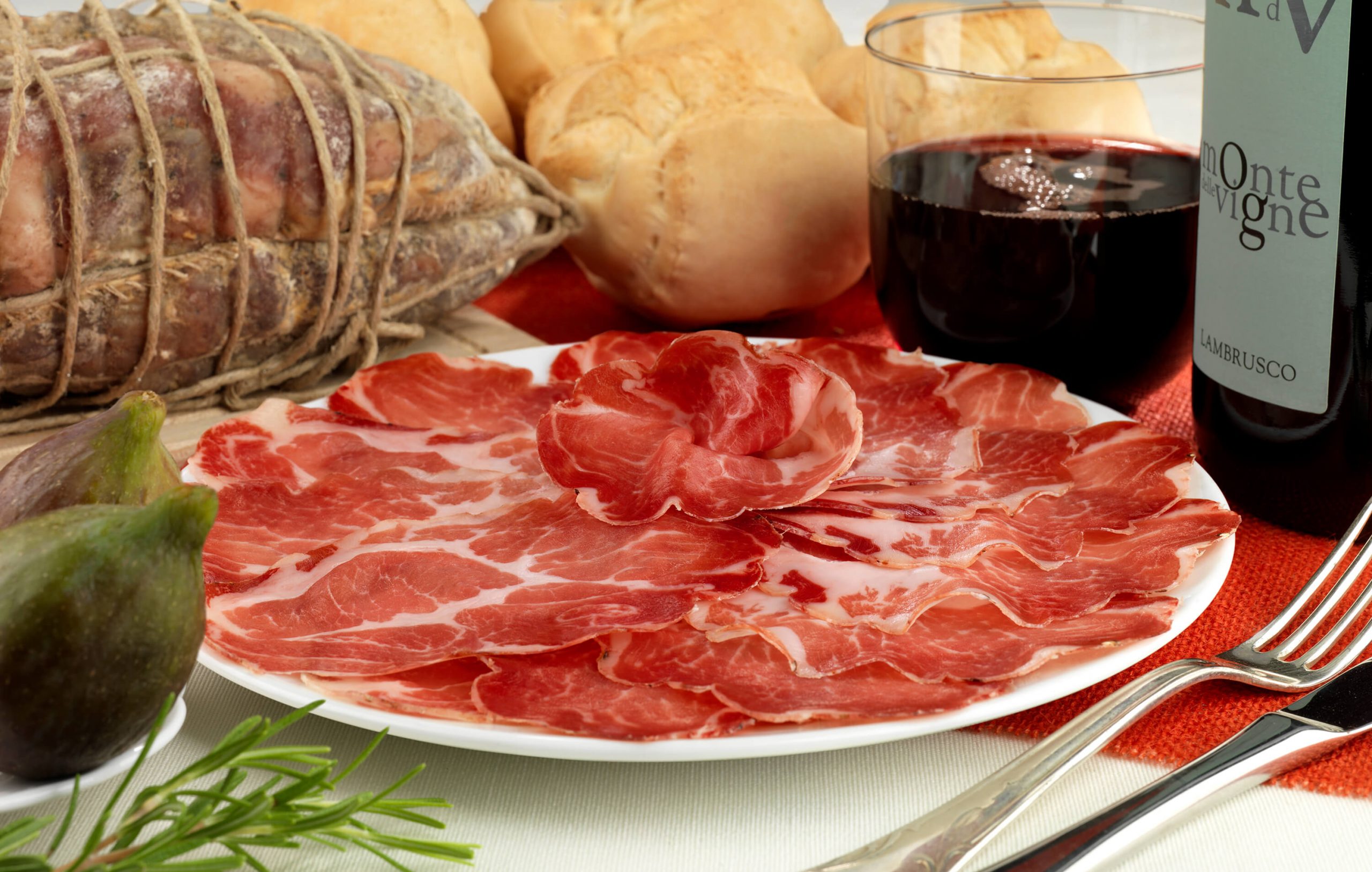 Coppa affettata: come conservare i salumi affettati e interi