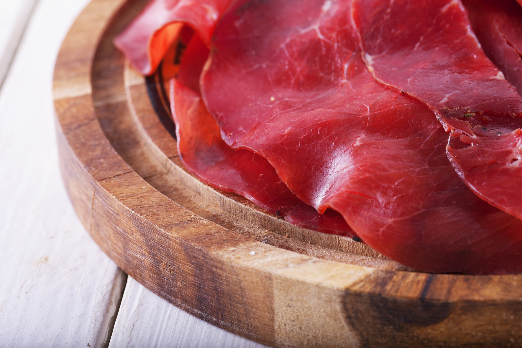 Bresaola della Valtellina IGP: un cibo ideale per i problemi di digestione