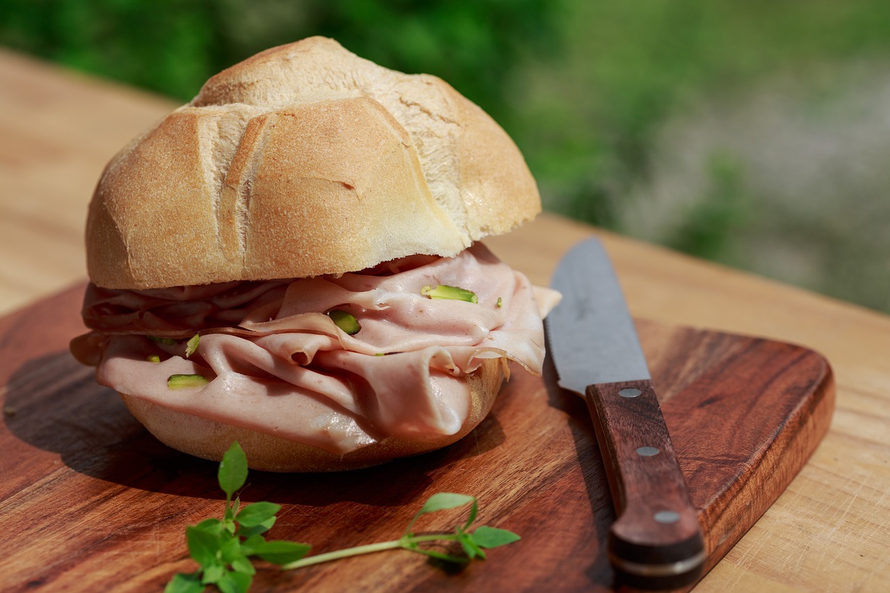 Panino con mortadella: ricetta