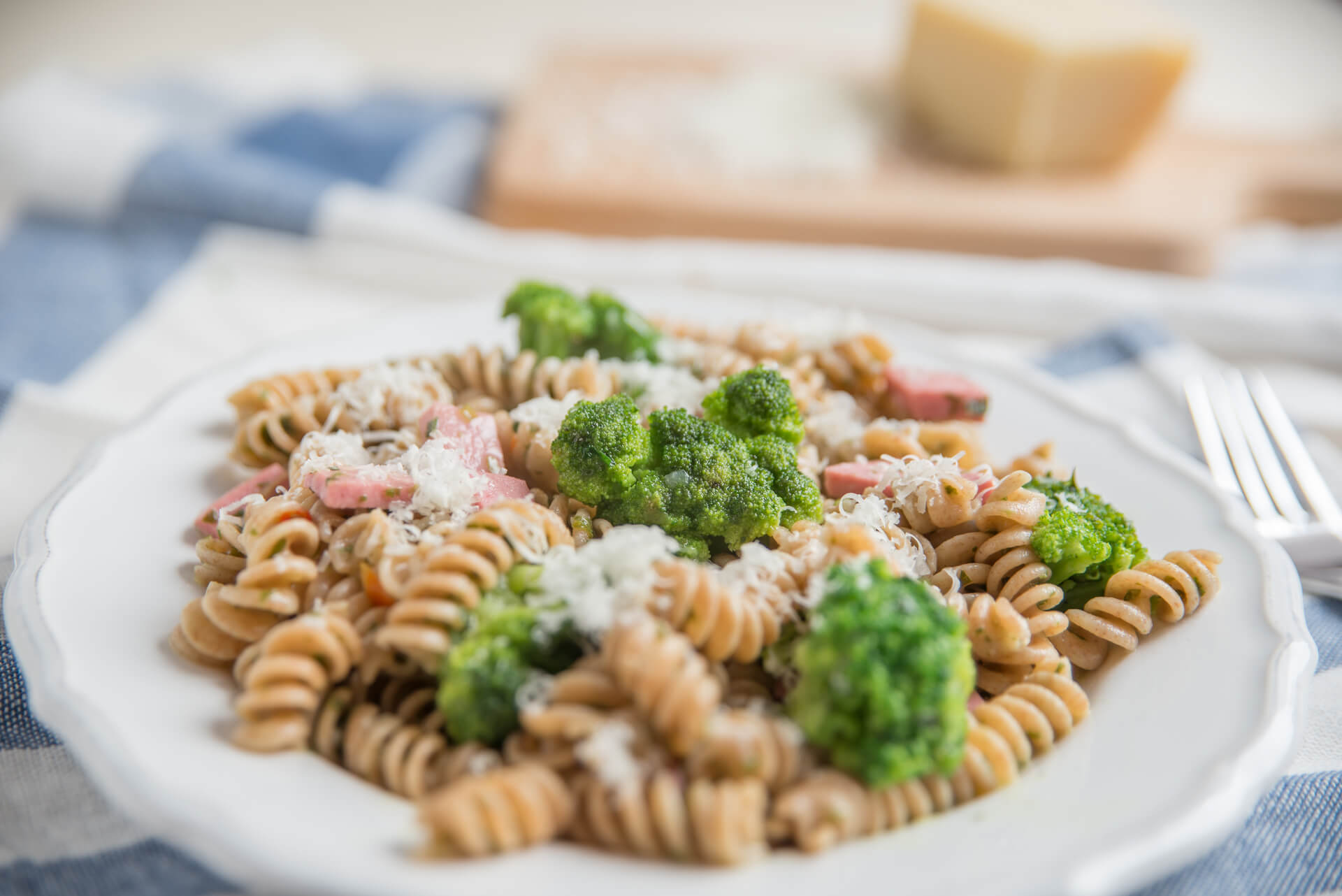 Ricetta della pasta con broccoli e pancetta tesa Menatti