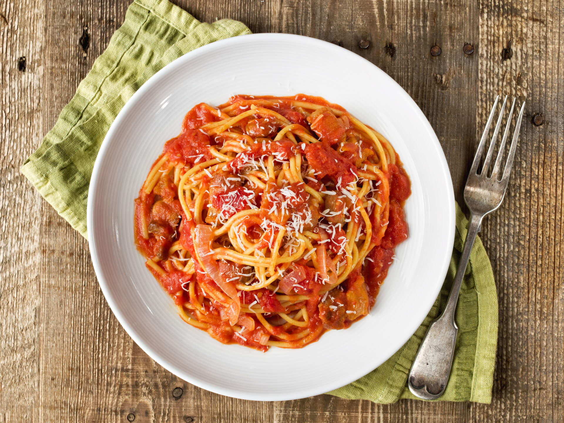 Ricetta della pasta all'amatriciana con pancetta Menatti