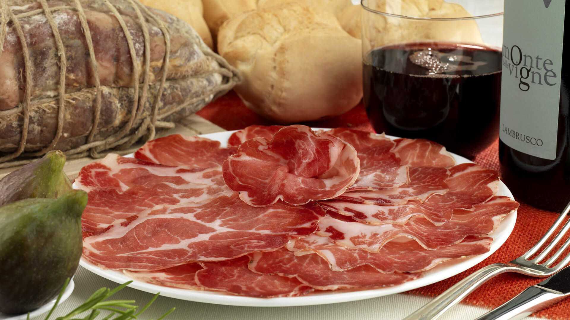 Coppa Menatti: salame insaccato suino e come abbinarlo