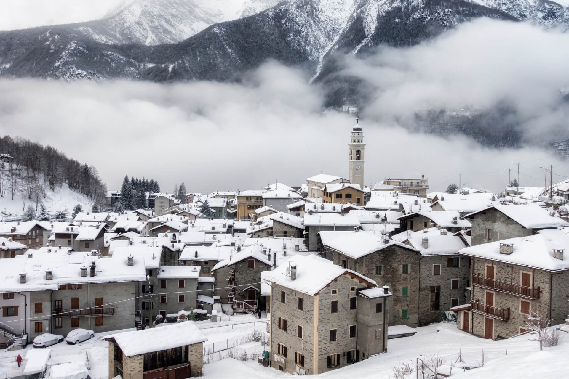 Ciaspolata in Valmalenco intorno a Caspoggio, in Valtellina