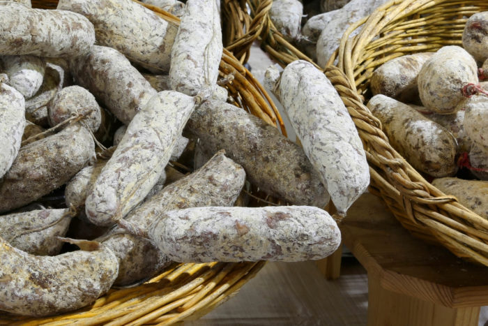 salame senza etichetta: nuove norme ue per i salumi