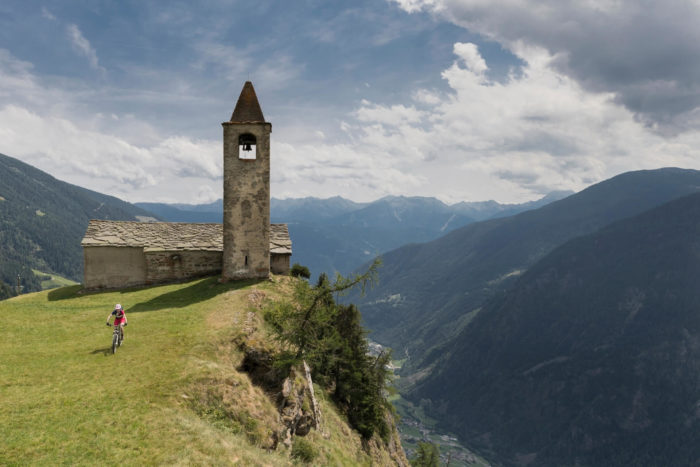 chiesetta di san Romerio in Valposchiavo: itinerario da Tirano in Valtellina