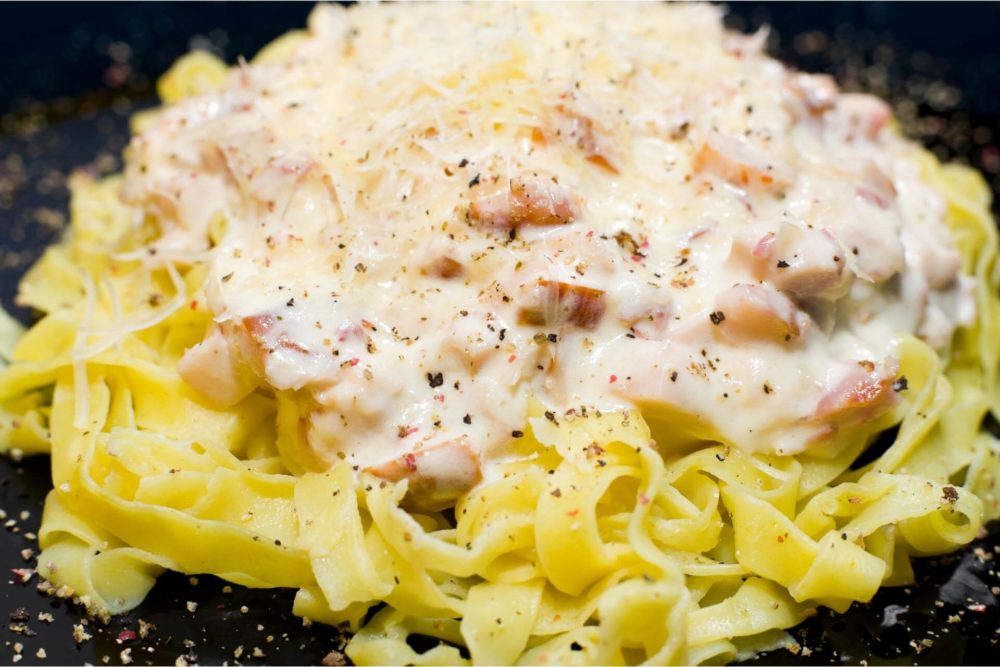 Pasta con crema di Prosciutto Cotto Valcotto Menatti Menatti