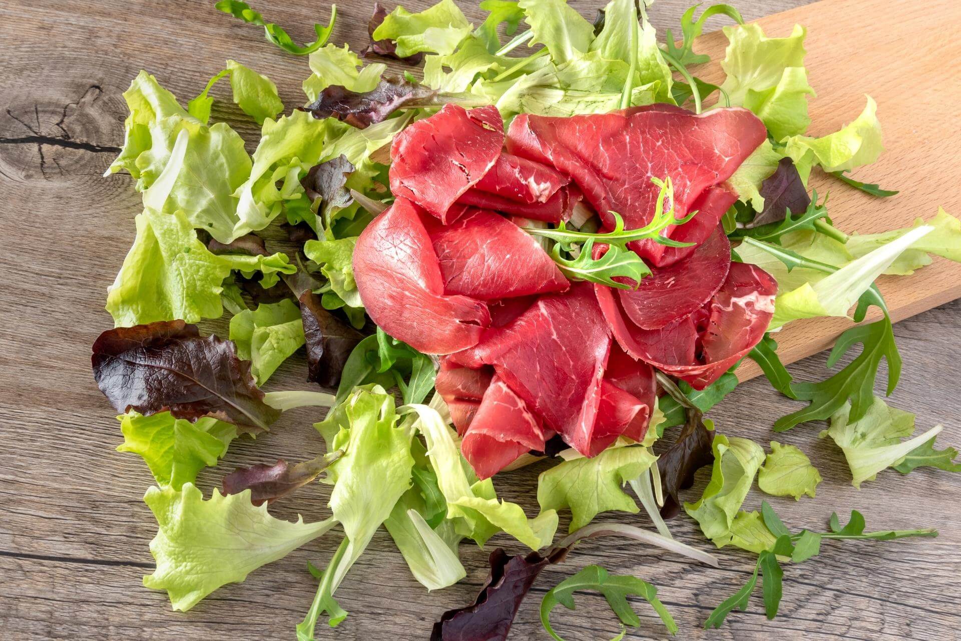 salumi e affettati leggeri e magri: bresaola della valtellina