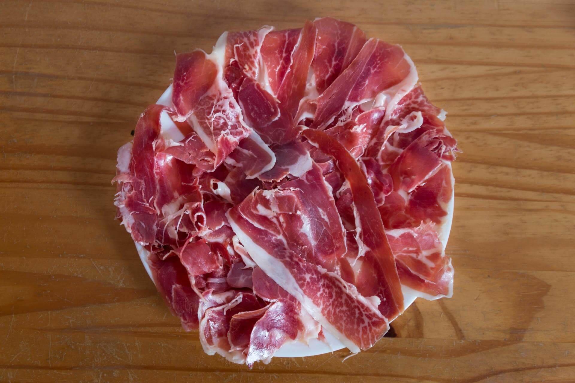 quando mangiare prosciutto e salumi nei diversi momenti e pasti della giornata