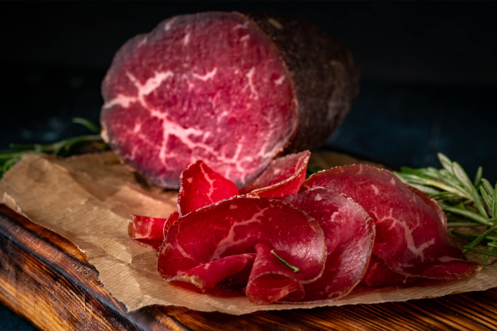 bresaola della valtellina igp: dop economy italiana