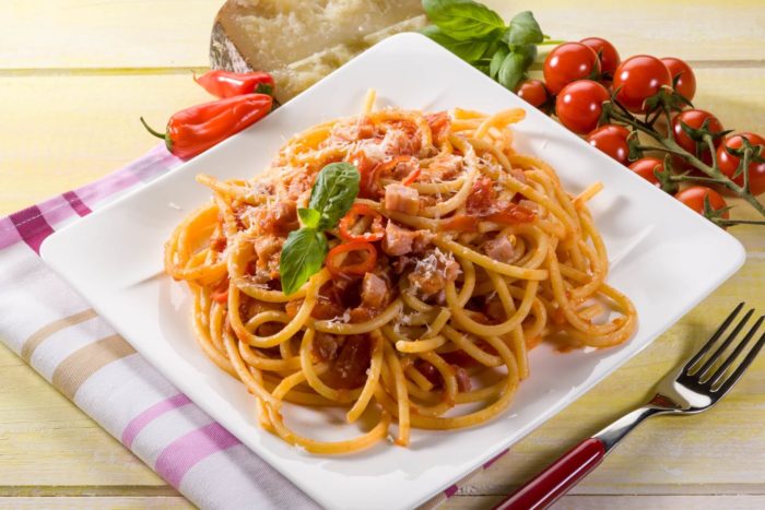 pasta piccante con sugo alla ventricina: ricetta