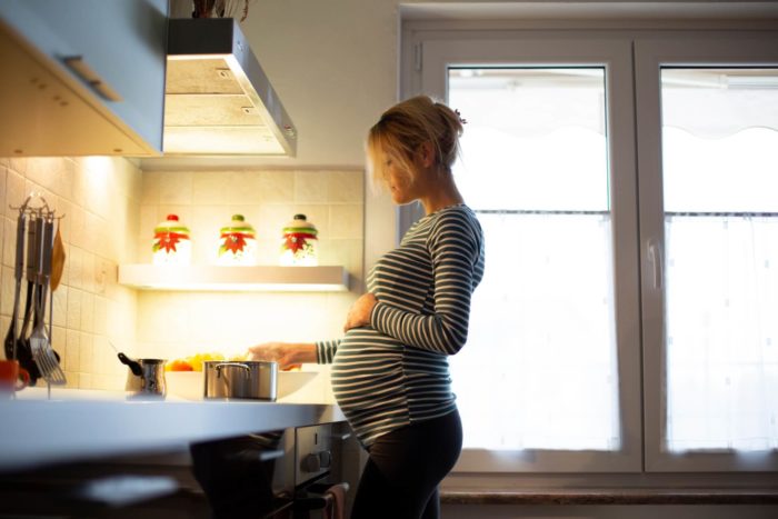 mangiare carne in gravidanza: alimentazione sana per donne incinte