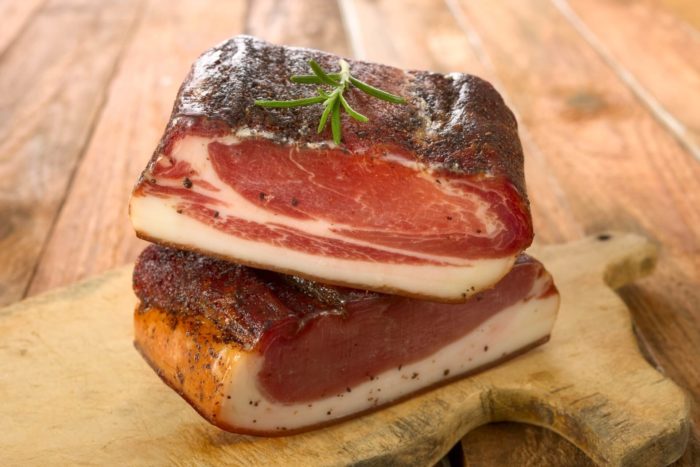 benefici nutrizionali della pancetta