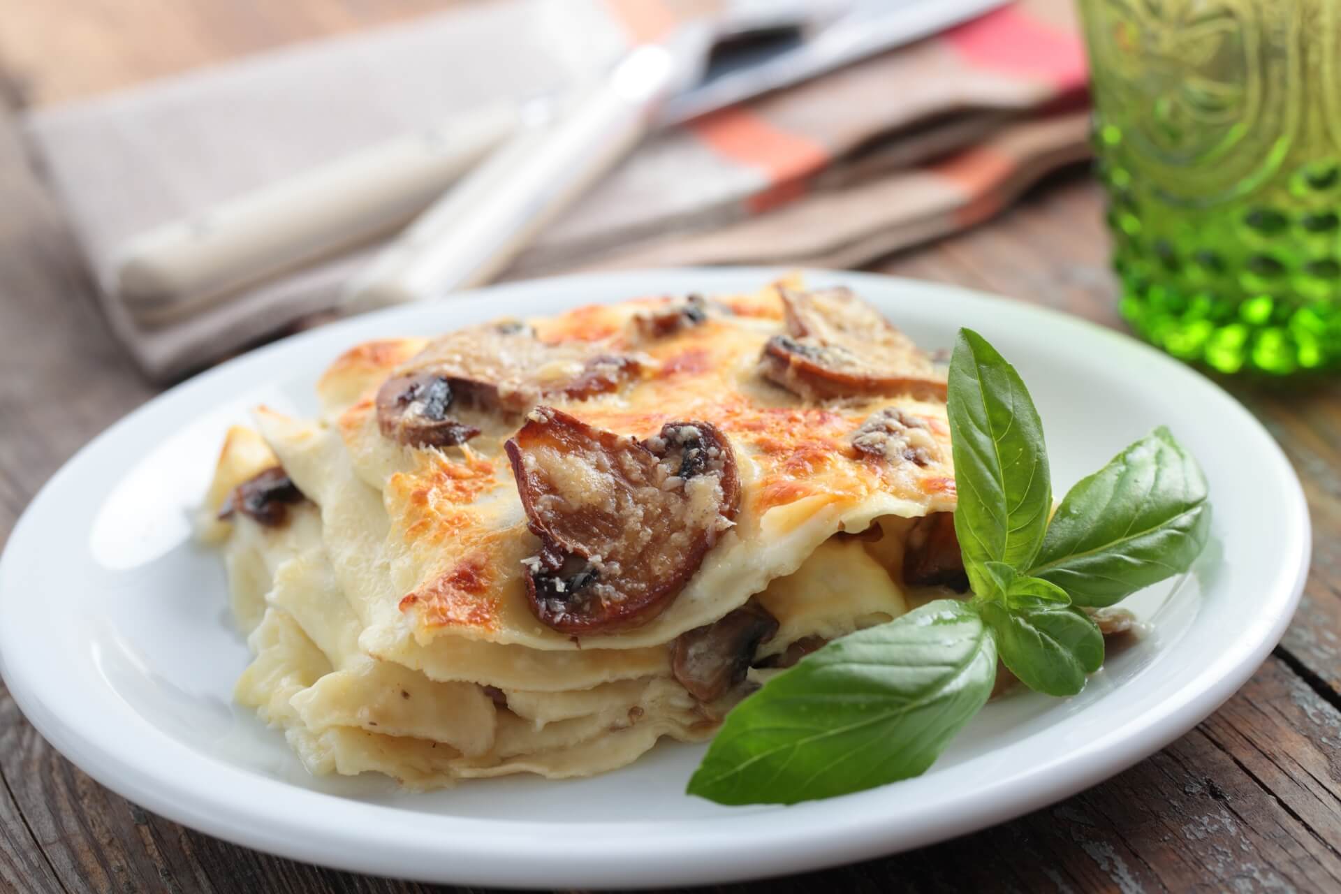 ricetta delle lasagne ai funghi con pancetta affumicata