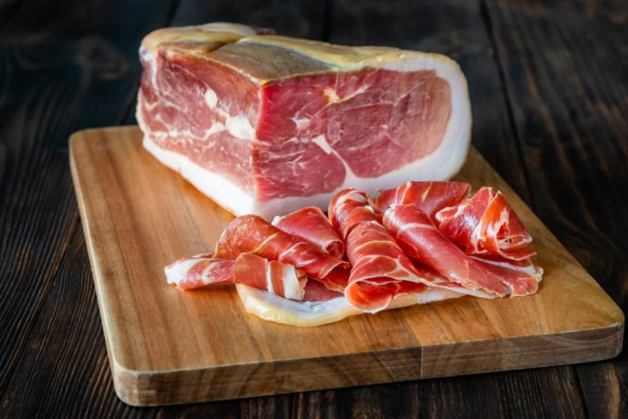 prosciutto crudo senza nitriti, esempio di salumi senza nitriti