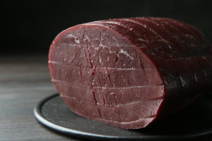 carne della bresaola: materia prima e origine, di quale animale è?