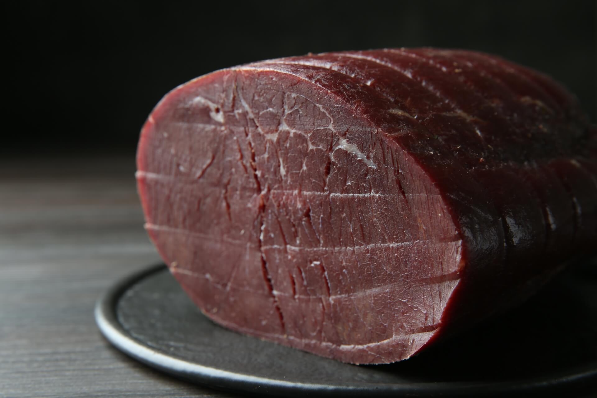 carne della bresaola: materia prima e origine, di quale animale è?