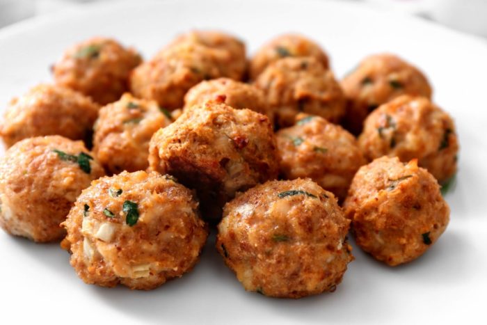 ricetta delle polpette di pane con il salame