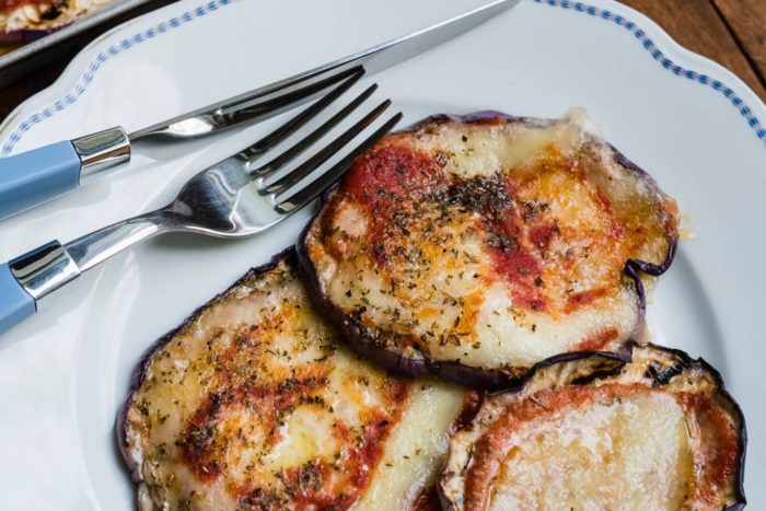 ricetta per antipasto con melanzane, prosciutto cotto e mozzarella