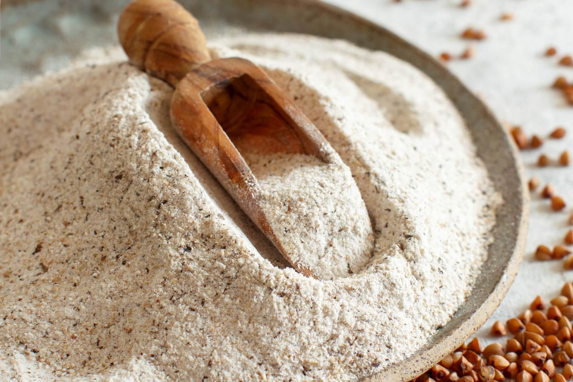 ricetta con la farina di grano saraceno: manfrigole valtellinesi con bresaola