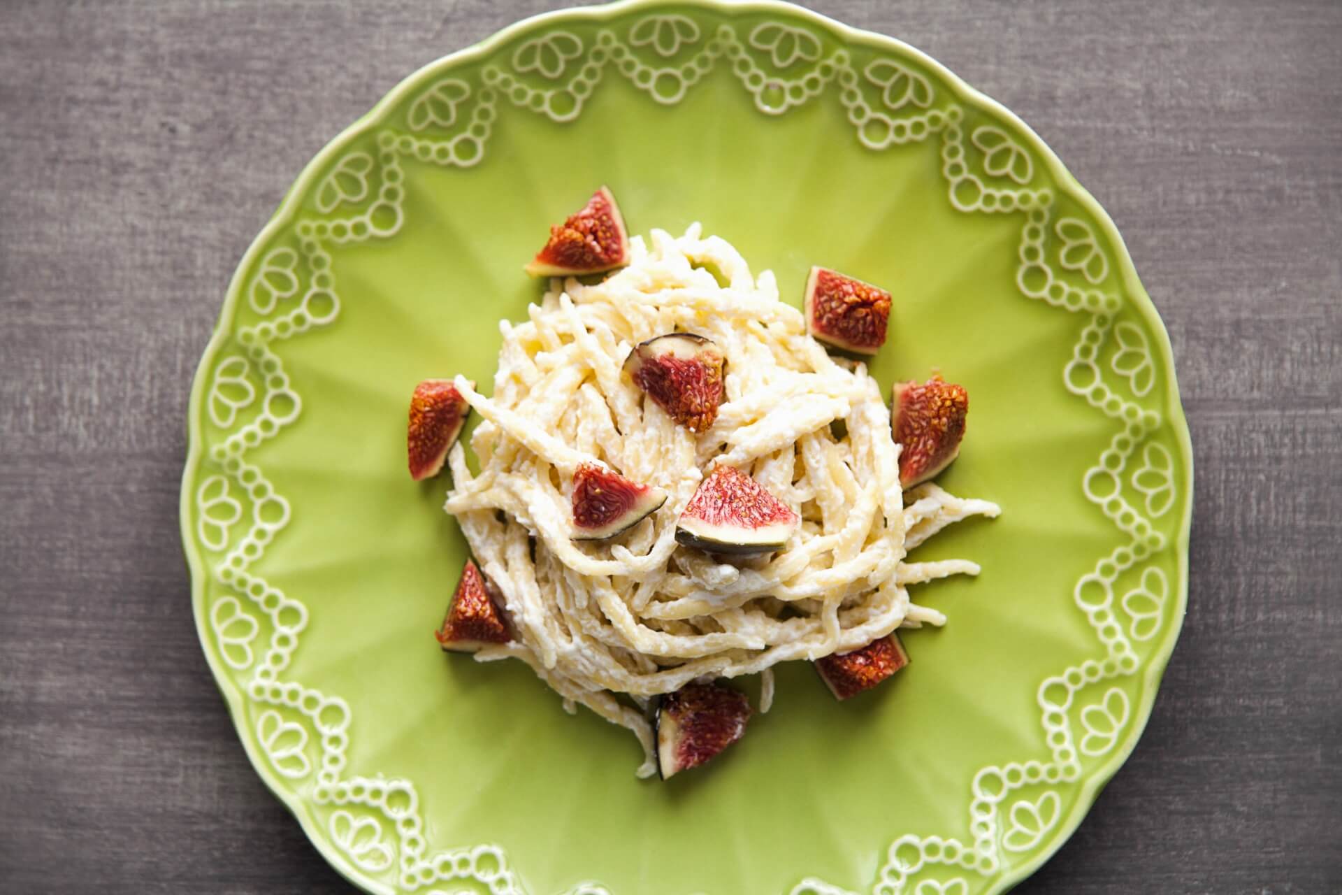 ricetta con coppa o capocollo: pasta cremosa con fichi e coppa