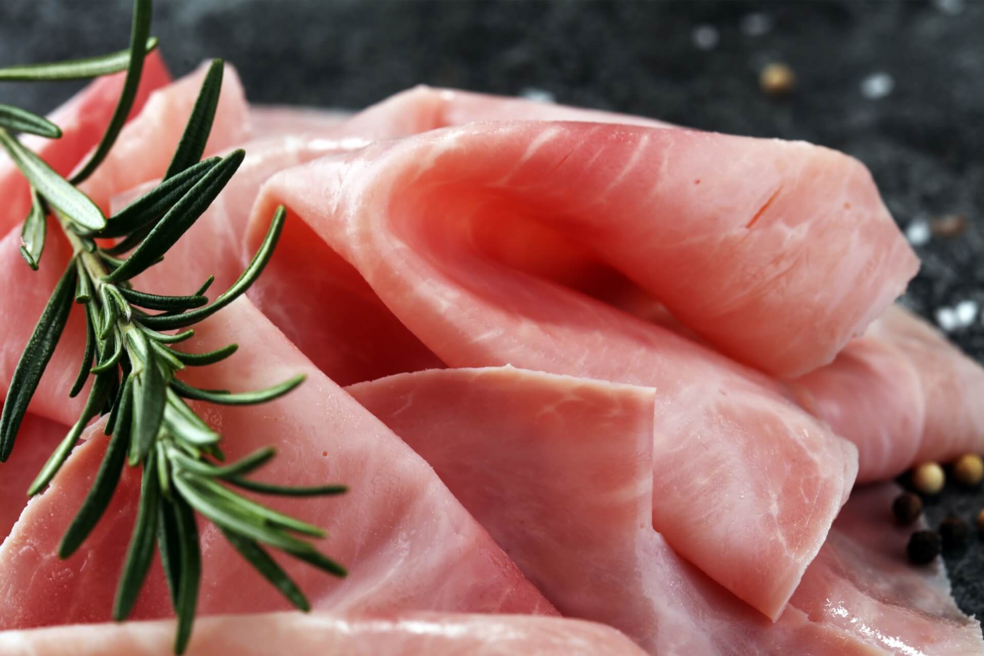 prosciutto cotto italiano alta qualità affettato